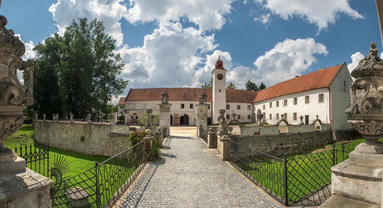 Hotel Annahof Thomasdorf Exterior foto